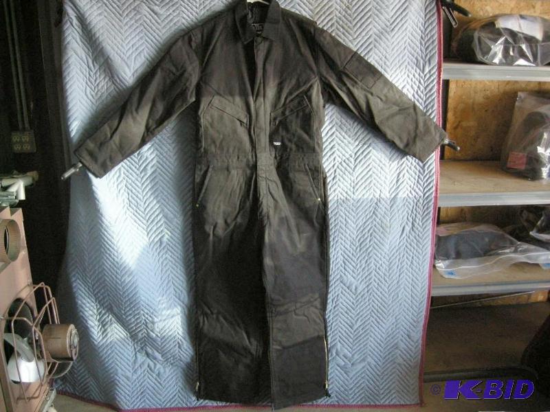 lot 43 image: Walls insulated coveralls
