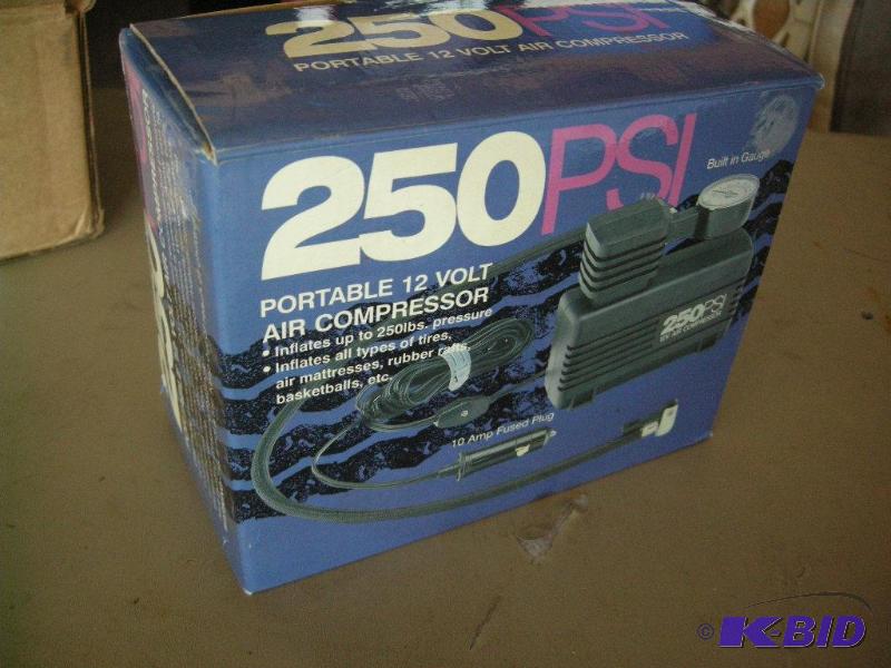 lot 51 image: Portable air compressor