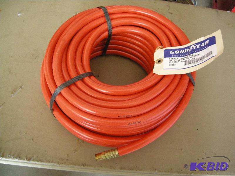 lot 52 image: Goodyear airhose
