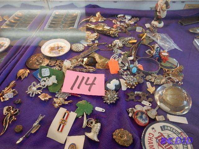 lot 114 image: Misc. Jewelry as pictured