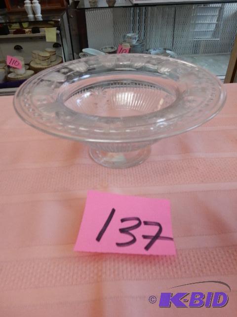 lot 137 image: HAWKS Crystqal Bowl on pedestal