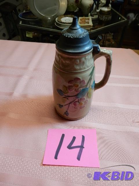 lot 14 image: Bennetts Pottery Syrup Pitcher