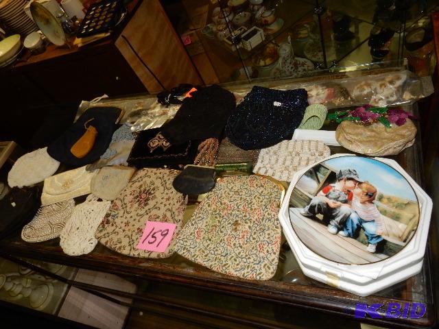 lot 159 image: Large Lot of Vintage Hand Bags