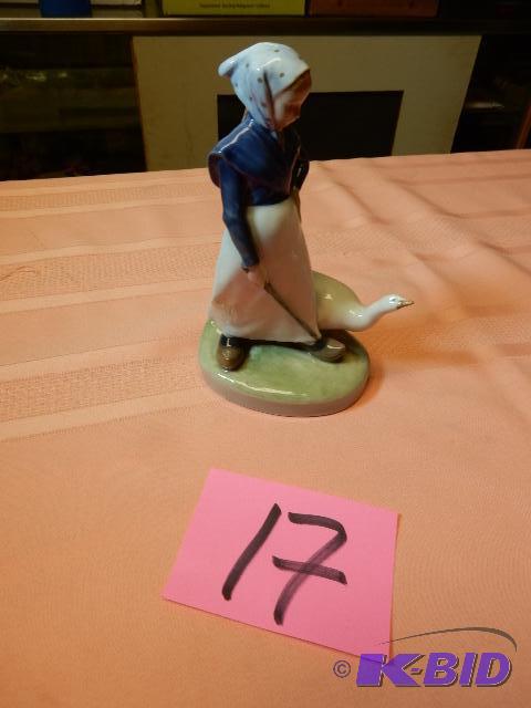 lot 17 image: Royal Copenhagen Statue