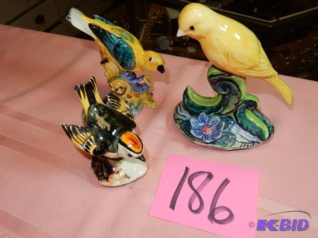 lot 186 image: STANGL 3 Birds