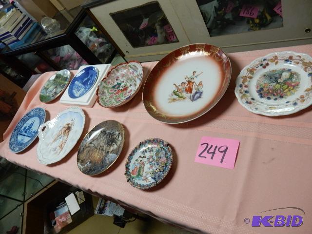 lot 249 image: Misc. Collector Plates