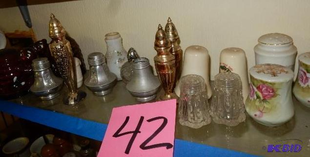 lot 42 image: Salt and Pepper Shakers