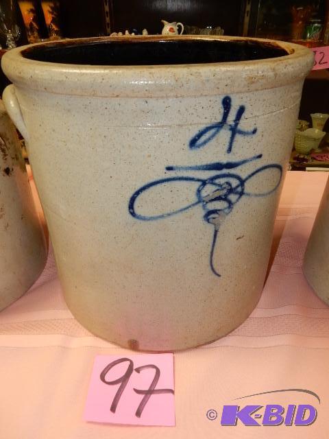 lot 97 image: No. 4 Bee sting Redwing Crock