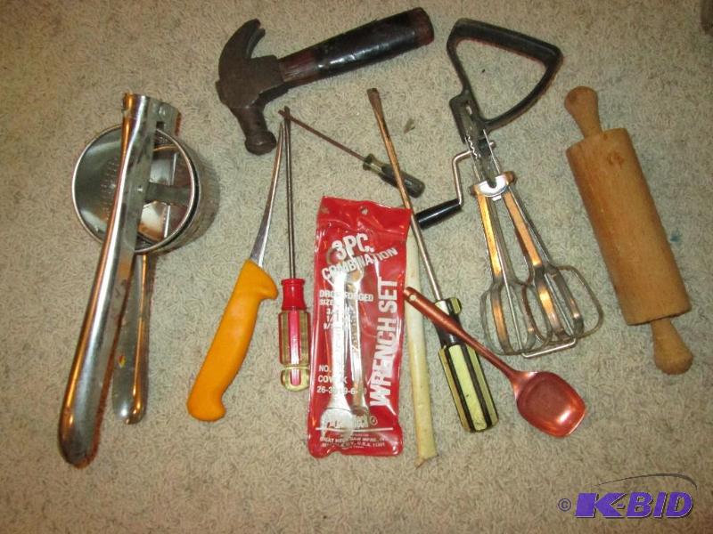 Lot of vintage tools and kitchenware...