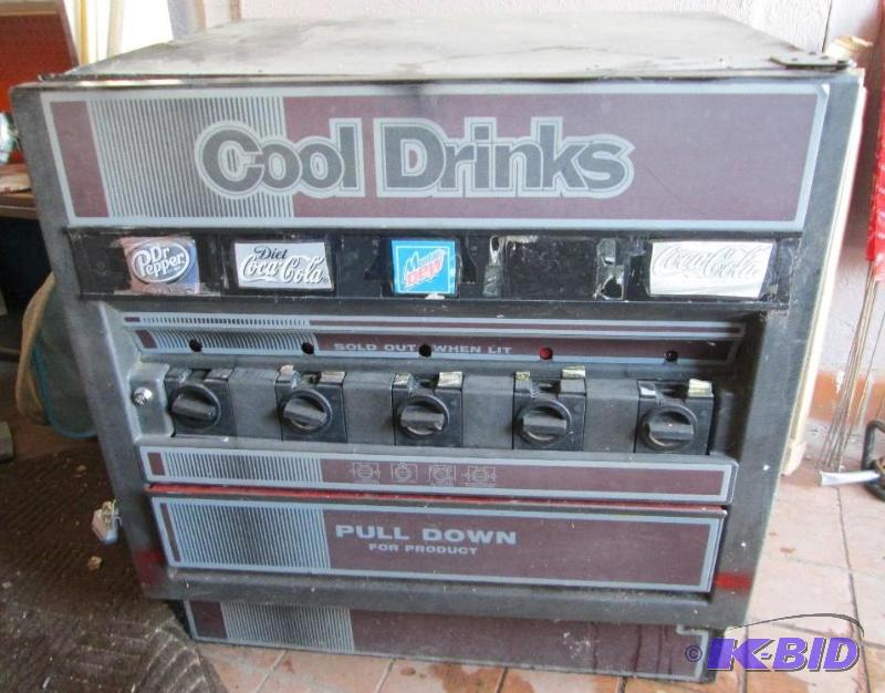 5 Selection pop can machine. Adjustible coin ...