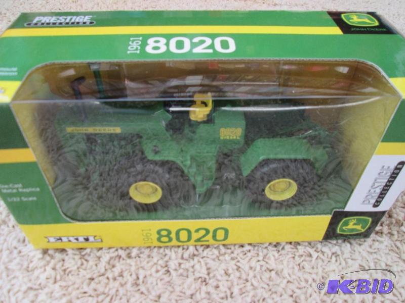 lot 14 image: Ertl Prestige Collection Die Cast Replica 13...