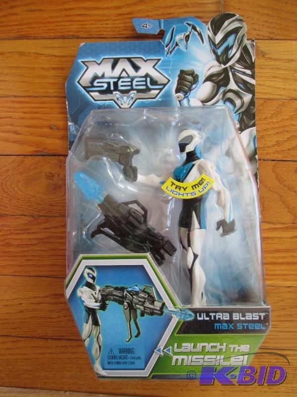 lot 29 image: Max Steel Ultra Blast action figure...