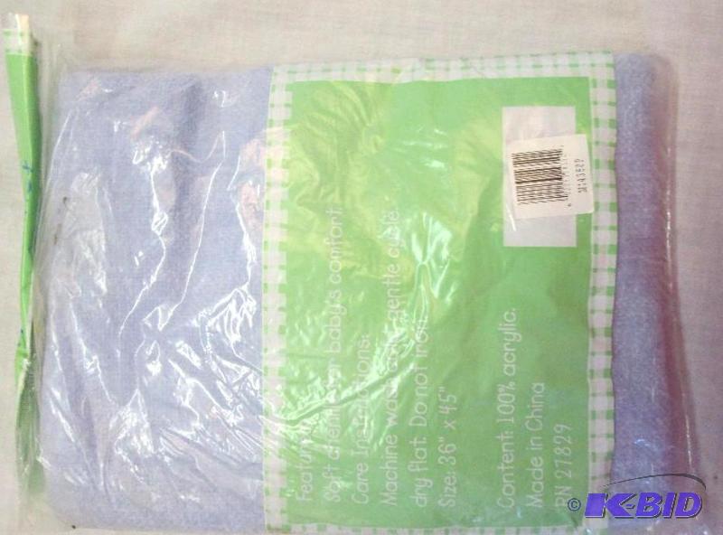 Chenille Blanket light blue 36 x 45, 100%...