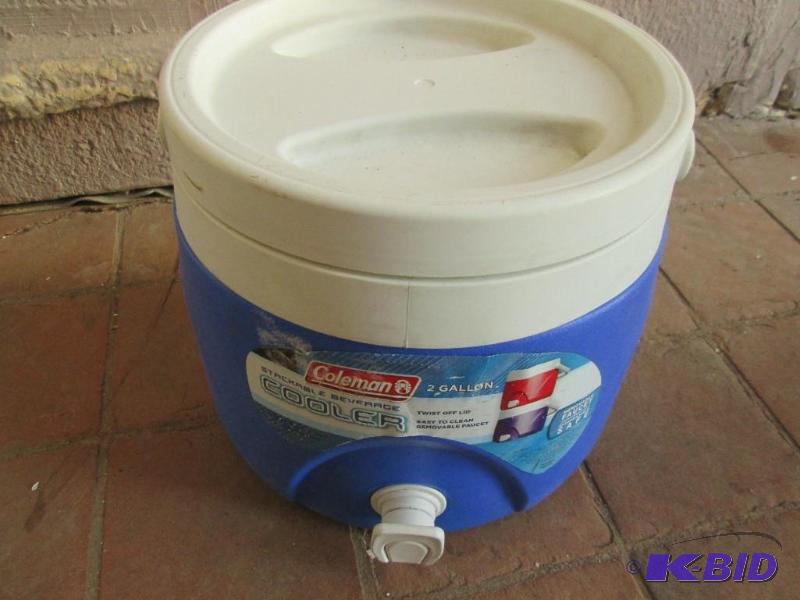Colemen stackable beverage cooler-2 gallons...