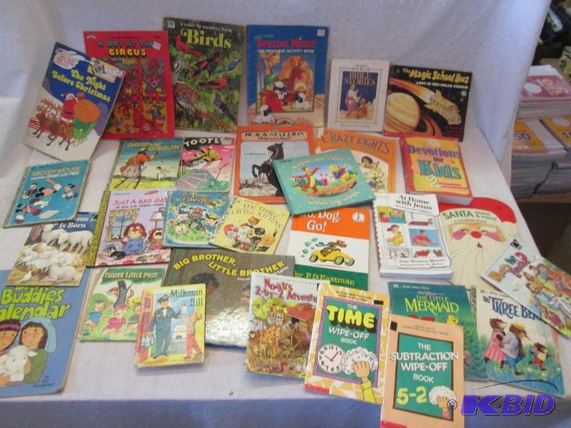 mixed lot of kids books...