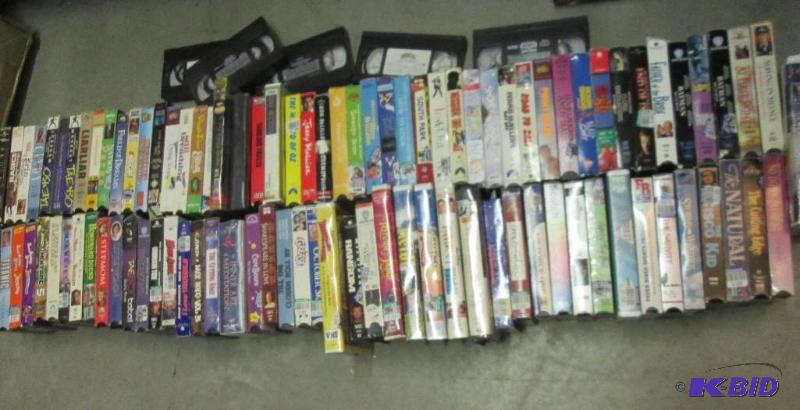 huge lot of VHS tapes  movies...