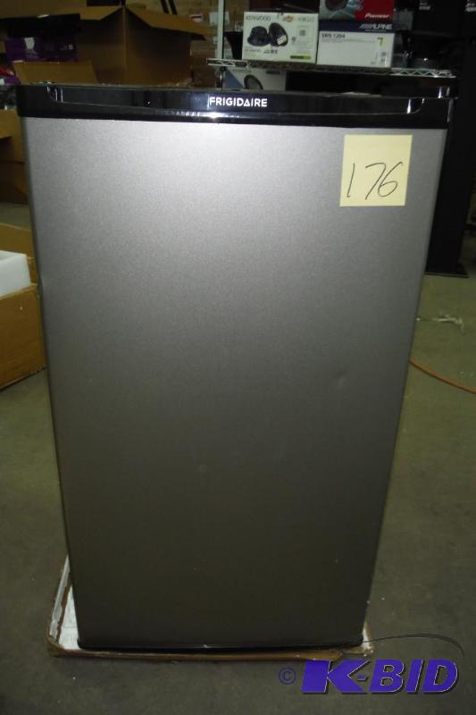 lot 176 image: Frigidaire - 3.3 Cu. Ft. Compact Refrigerator - Silver