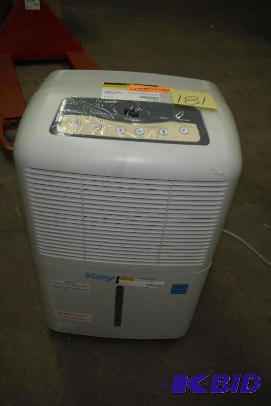 lot 181 image: Keystone KSTAD70B Energy Star 70-pint Dehumidifier w Electronic Controls