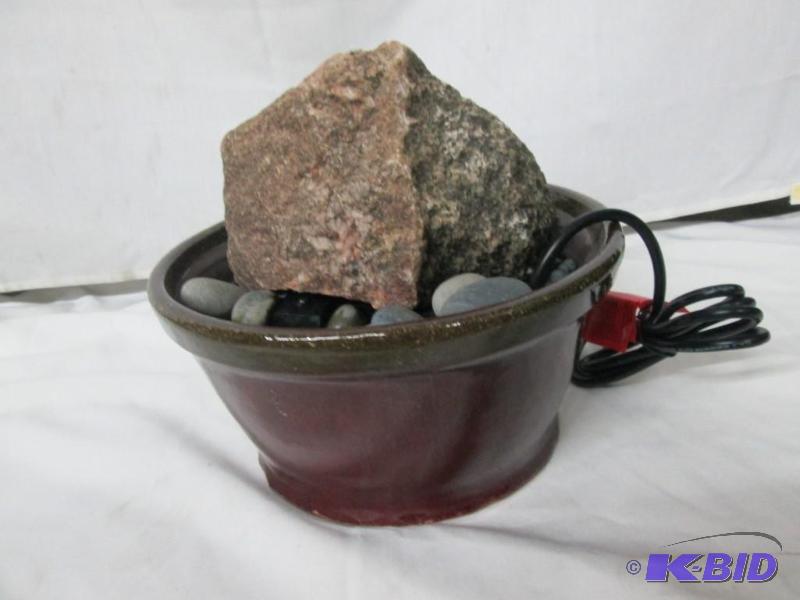 lot 22 image: Boulder Fountain
