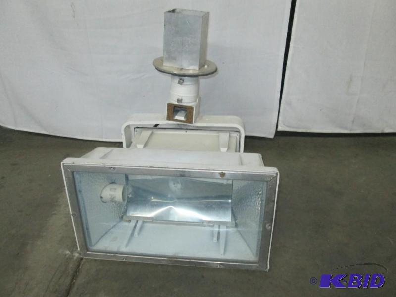 lot 34 image: Industrial Light Fixture
