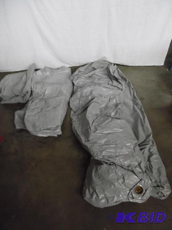 lot 50 image: Three Airbeds