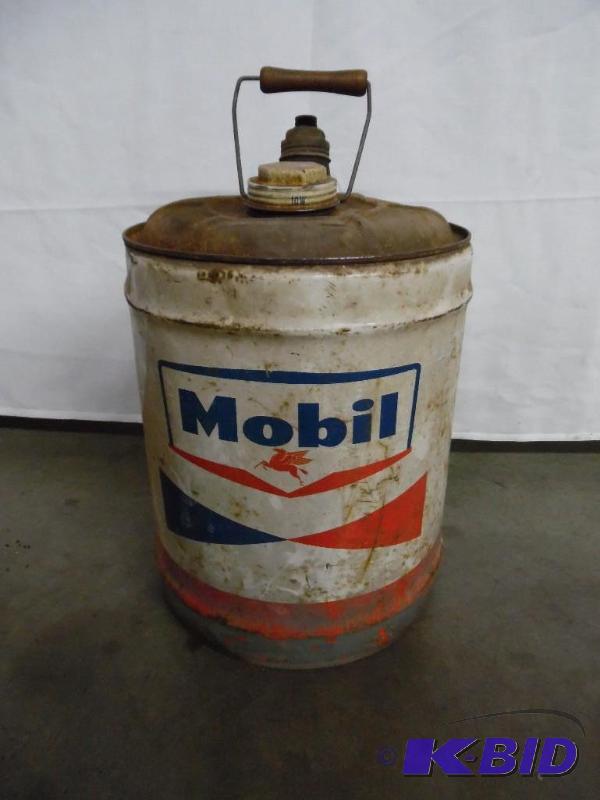 lot 60 image: Mobil 5 Gallon Jug