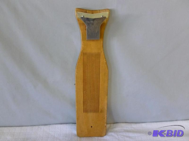 lot 17 image: Large Normark wooden fish cleaning board....
