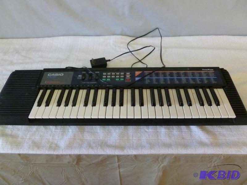 lot 7 image: Casio&nbspTone Bank Electric Keyboard model ...