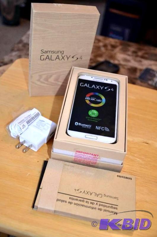 lot 74 image: Samsung Galaxy S4 Currently on AT&ampT in or...