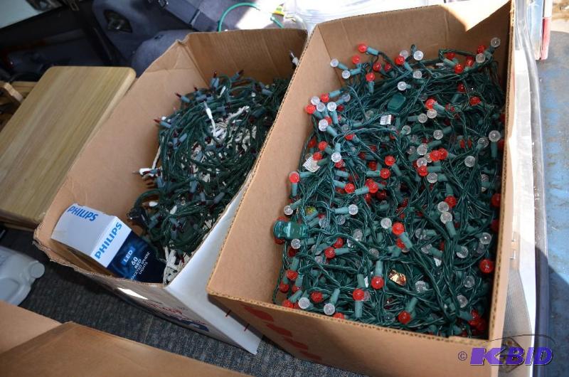 lot 98 image: 2 boxes full of Christmas lights...