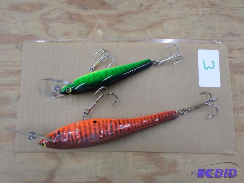 (2) Muskie Crankbait Lures...