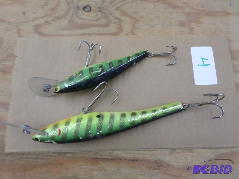 (2) Muskie Crankbait Lures...