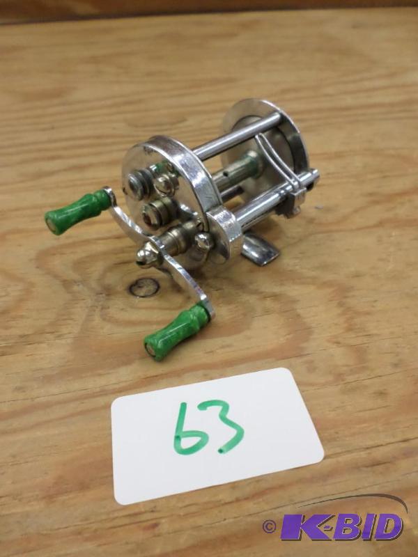 Vintage Pfleuger Akron Casting Reel...