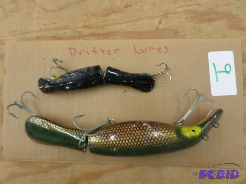 (2) Drifter Muskie Lures...