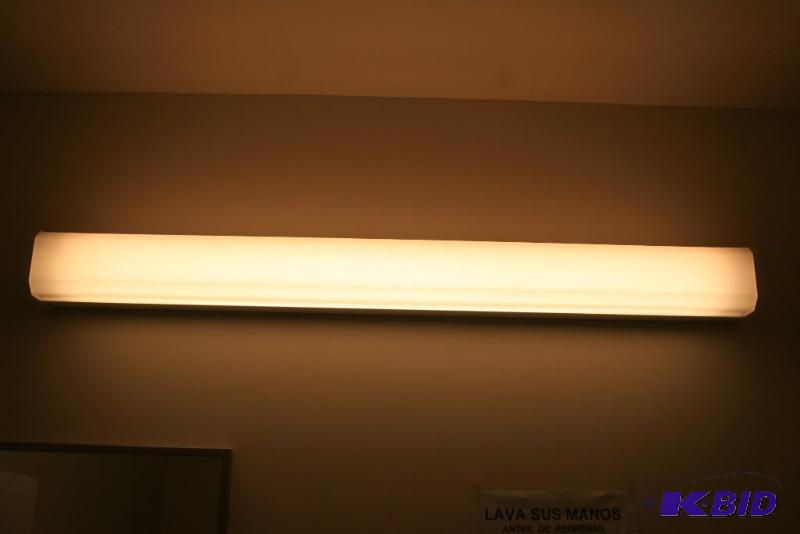 lot 17 image: Florescent Light Fixtures with bulbs- Lot of 2