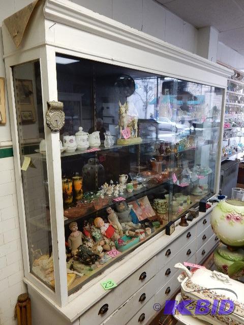 LARGE WALL UNIT DISPLAY