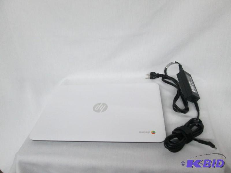 HP Chromebook 14 Google Chrome Laptop - White