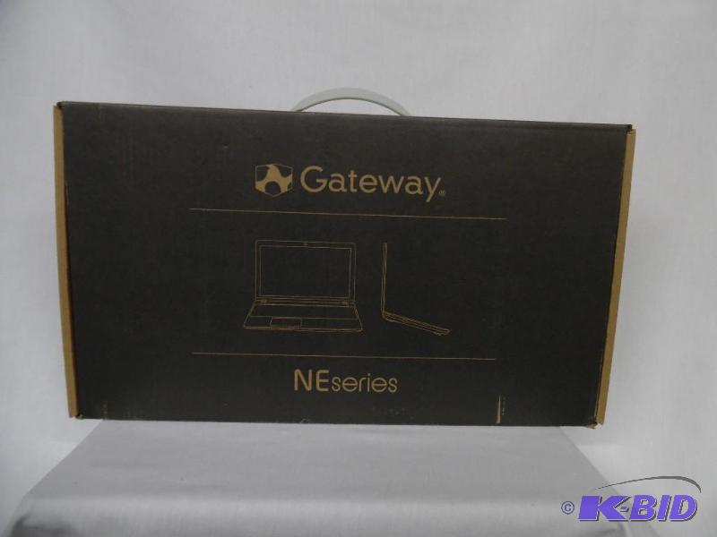 Gateway 17.3 4GB Windows 8.1 Laptop