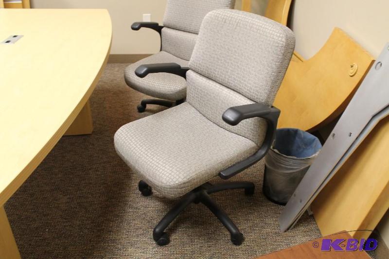 Desk Office Swivel Chair&nbsp Very Good Cond...