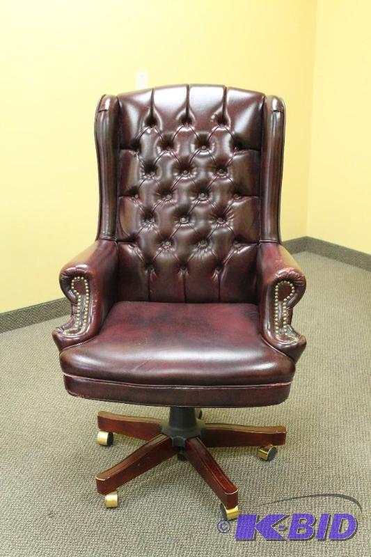 Swivel 26&quot Leather Chair Burgundy&nbspR...
