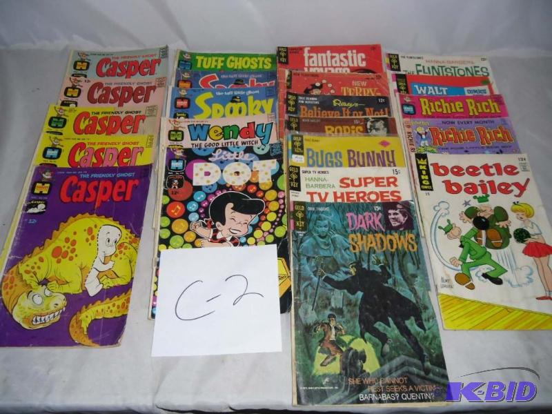 C-2 Lot of 26 Comics Casper, Beetle Bailey, Richie Rich, Spooky, Wendy, Little Dot and More