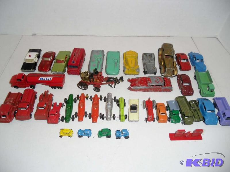 Gas Pump and Die Cast Cars - Assortment of Tootsie Toys Matchbox Hot Wheels Lesney Cars & a Gas Pump