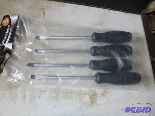 Four itt Assorted Jumbo Screwdrivers...