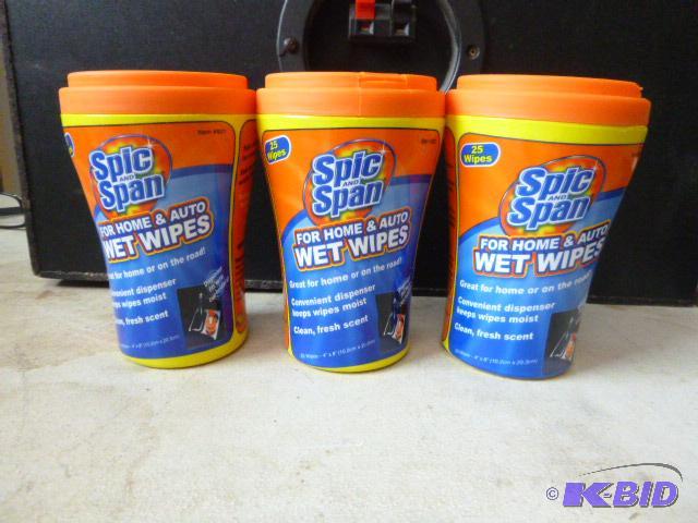 Three Containers of Spic and Span Wet Wipes F...