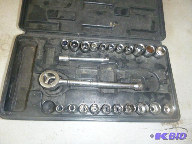 Craftsman 14&quot Drive Socket Set Metric a...