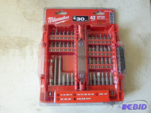 Milwaukee 42 Piece Driver Bit Set with Case...
