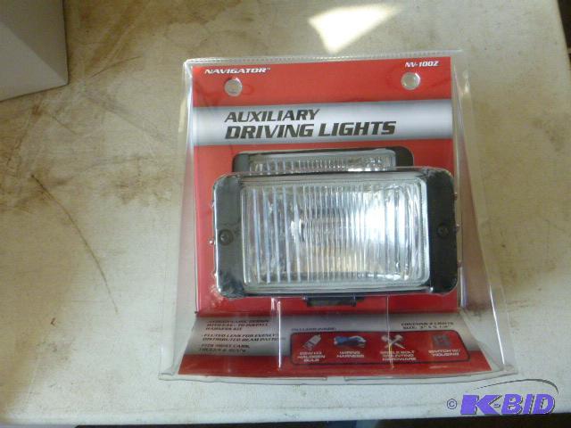Two Navigator Auxiliary Driving Lights NV-100...