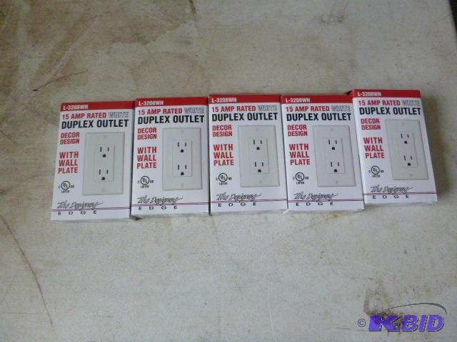 Five Design Edge Duplex Outlet with Wall Plat...