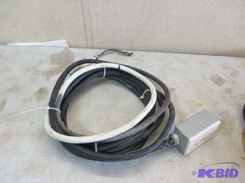 Electrical drop cord, heavy duty, 12 ga, 3 wi...