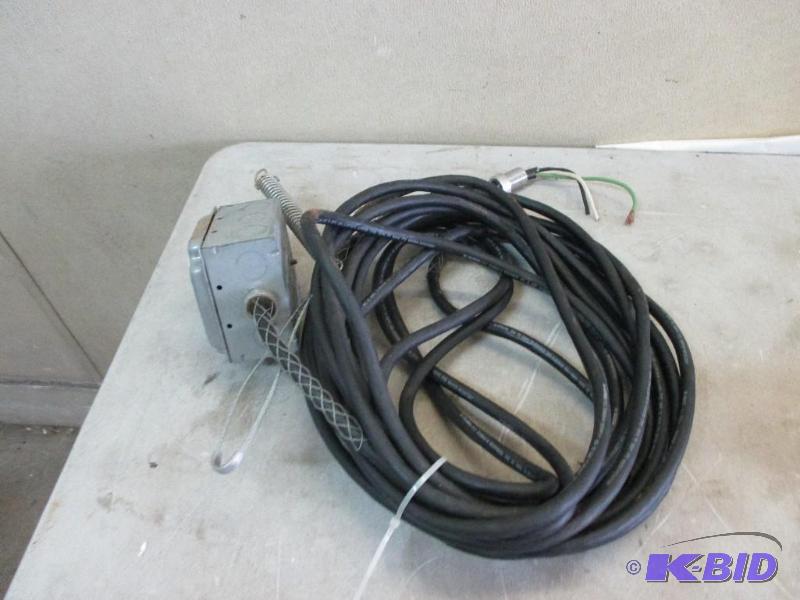 Electrical drop cord, heavy duty, 12 ga, 3 wi...